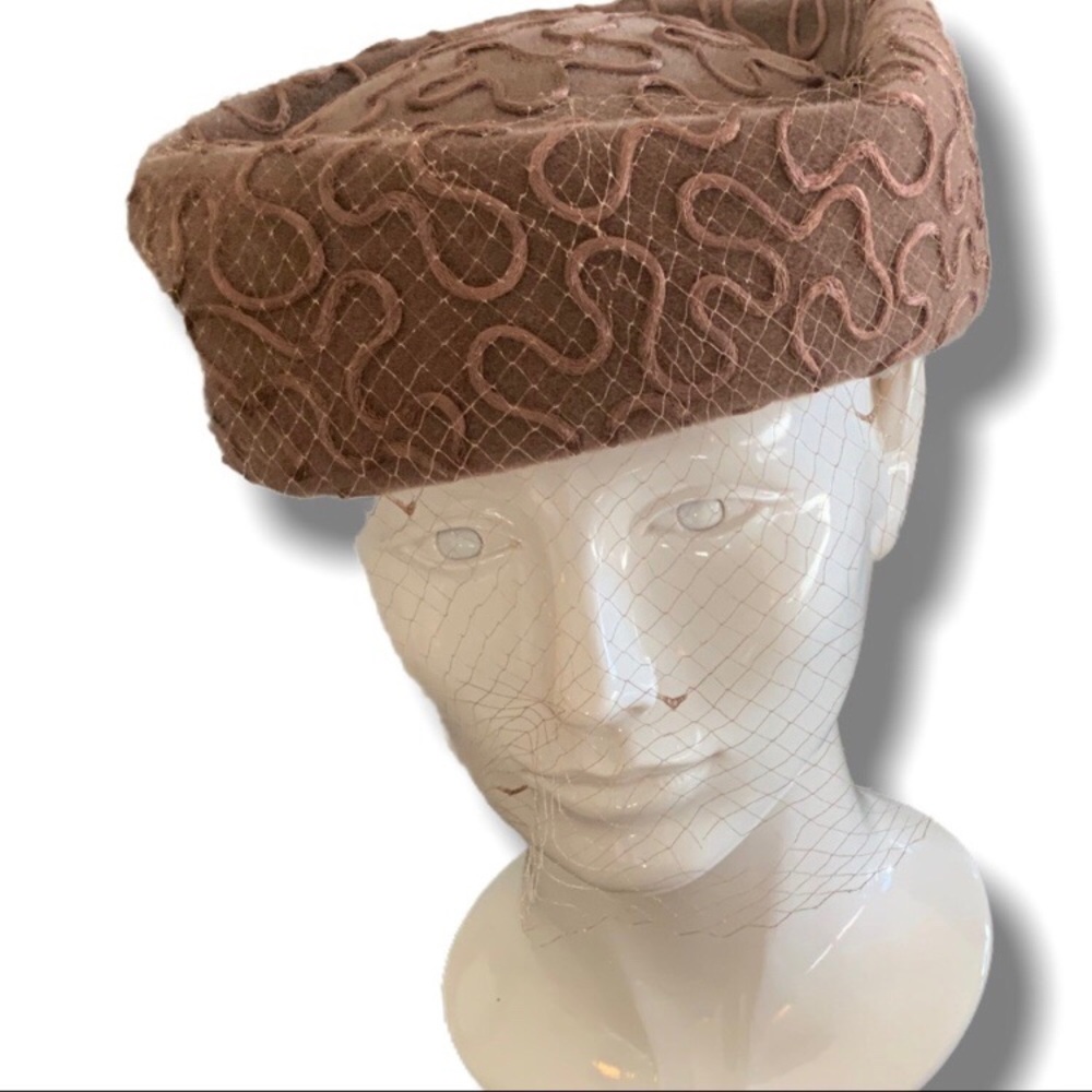 PINEHURST Fifth Avenue New York Vintage Fascinator